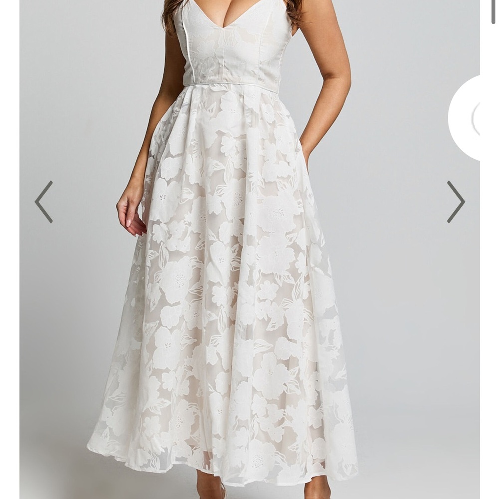 Elegant White Floral Dress